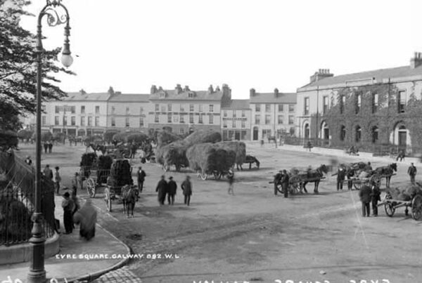 Eyre_Square,_Galway_City_(5785190759)