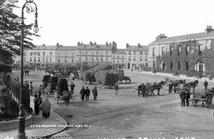 Eyre_Square,_Galway_City_(5785190759)